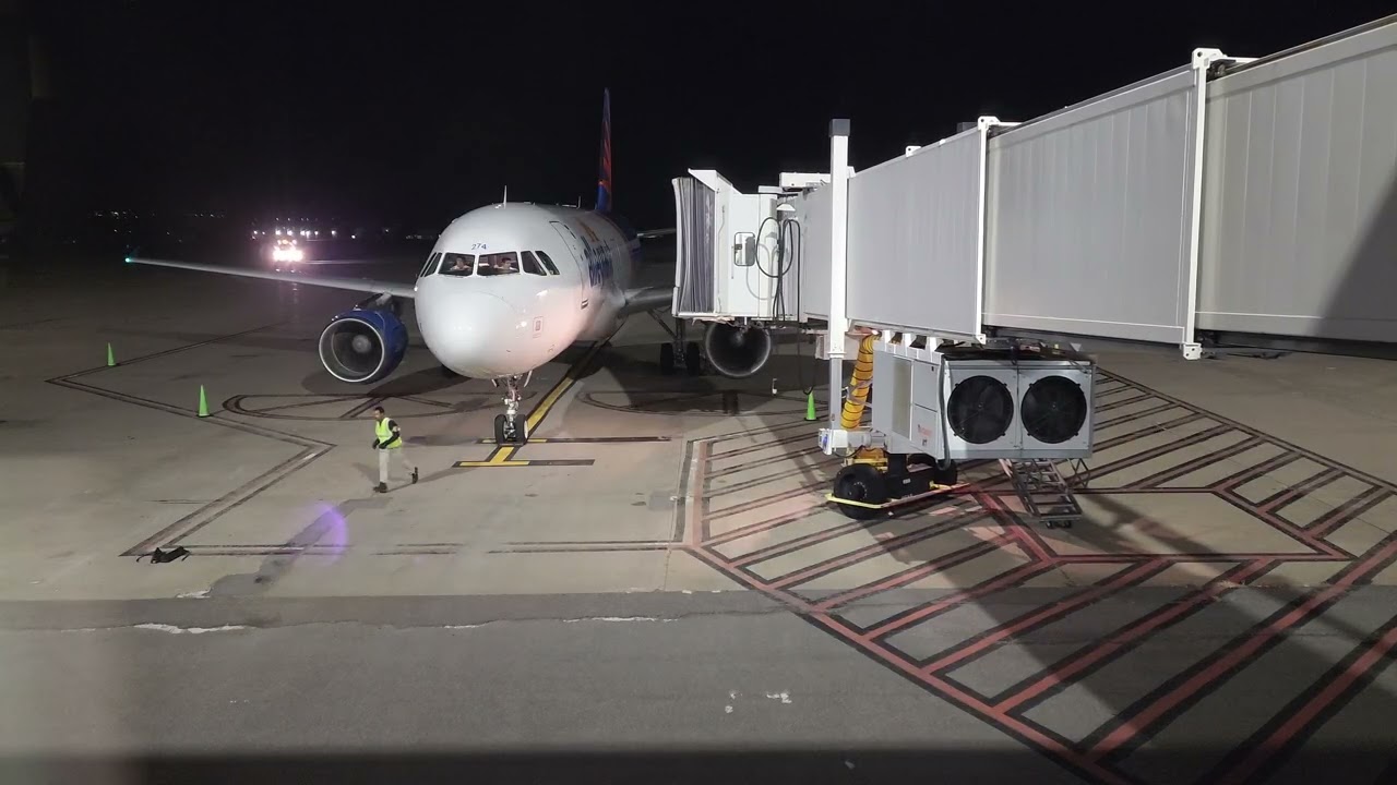 allegiant Airbus A319 Arriving in Plattsburg, NY