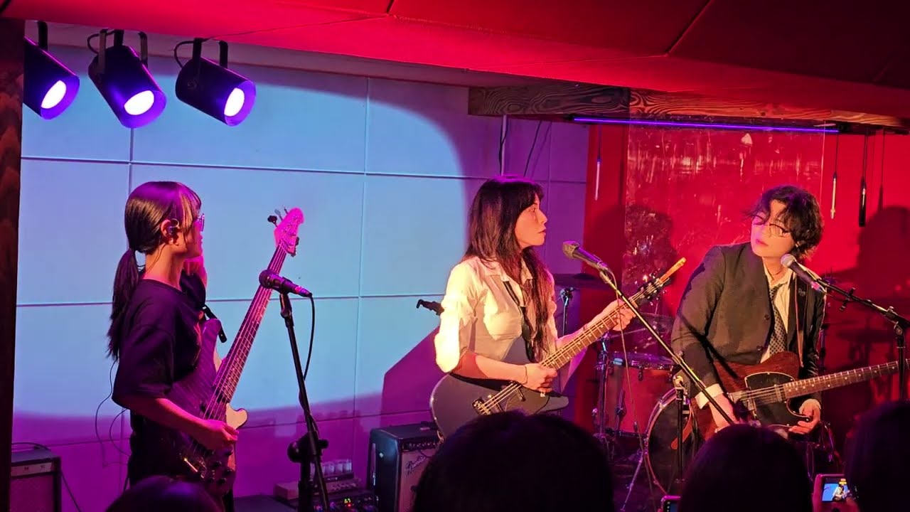 260206 에로틱웜즈익스히비션 (EWE) | We are not weirdos, strangers, nor threats @ 생기스튜디오