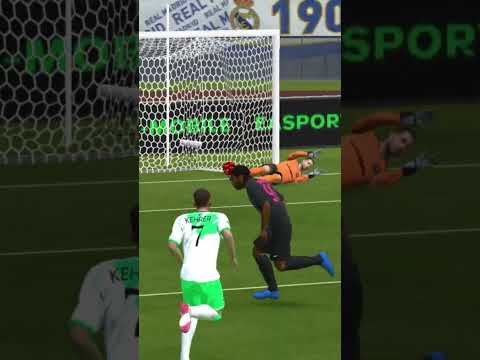 ممكن سوال عندكم شاورما هالوين