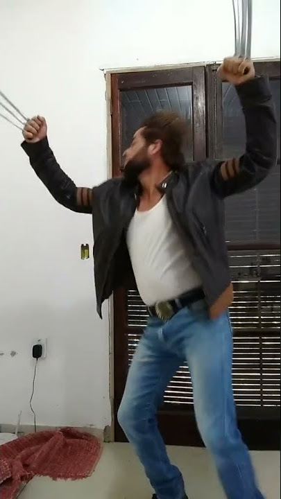 WOLVERINE DANÇANDO