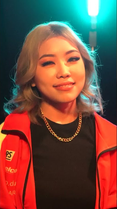 Nia Irwan cute gila buat muka