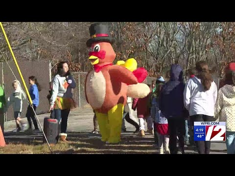 Fogarty Elementary School hosts annual 'Turkey Trot'
