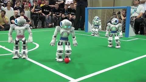 2010 RoboCup SPL: rUNSWift goal against B-Human