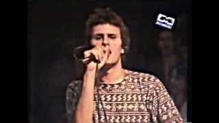 Los Piojos - "Los mocosos" (acustico en Much Music '94) - Letra