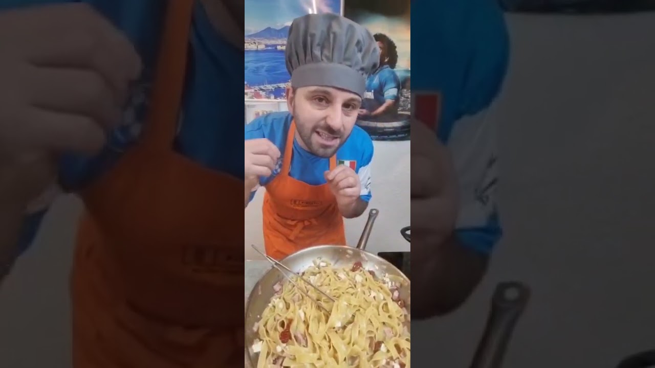 Fettuccine alla pizza fritta napoletana