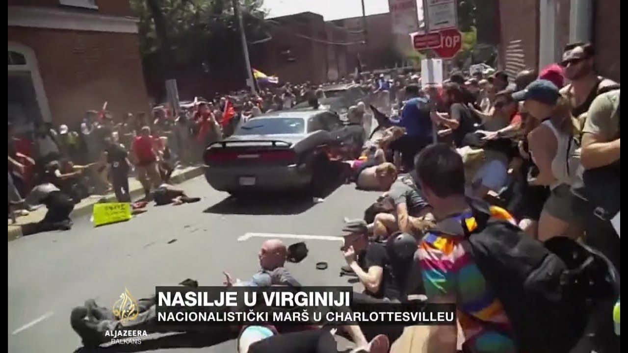 سيارة تدهس متظاهرين في ولاية فرجينيا