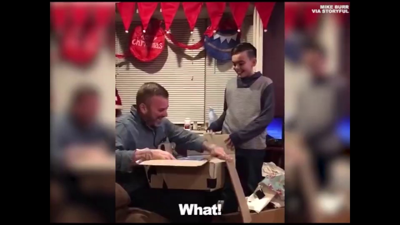 Kid saves up birthday money to buy his dad PS4 for Christmas