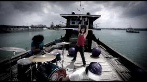 GIGI - "SANG PEMIMPI" ( OFFICIAL MUSIC VIDEO )