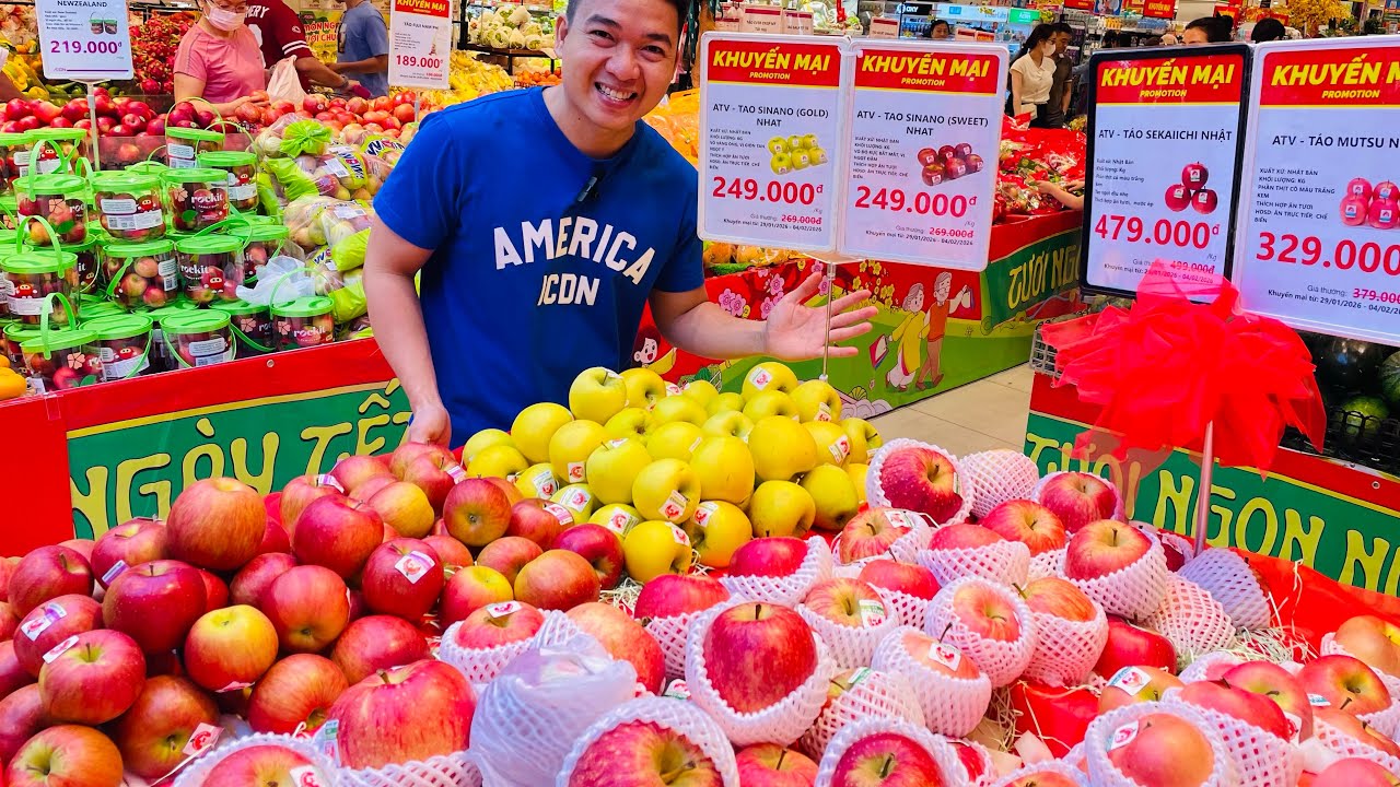 Vỡ Trận SIÊU THỊ ĐÔNG NGHẸT Cuối Tết Giảm Hết Cở Mứt Bí, Hạt Sen, Dừa, Hoa Cúng 