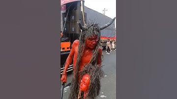 Thumbnail of karnaval Sarang Rembang ( tema hantu ) #karnaval #karnavalterbaru #hantulawak
