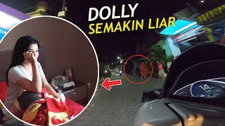 It turns out that this is the atmosphere at night at Gang Dolly Surabaya