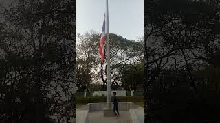 หมุนธงชาติไทยลงจากยอดเสาที่หนองคายEP2@srinetfamily6845