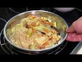 How to stirfry vermicelli (beehoon) without breaking it [English Subtitled] 炒米粉 （如何避免弄断米粉）