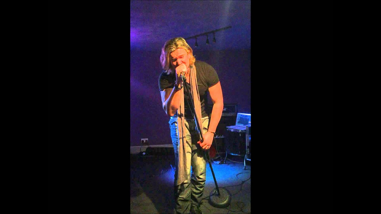 Chris Mac singing Two out of three aint bad (by Meat Loaf) YouTube