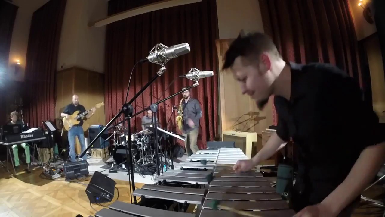 MPQ with Chris Montague - Equidistanze