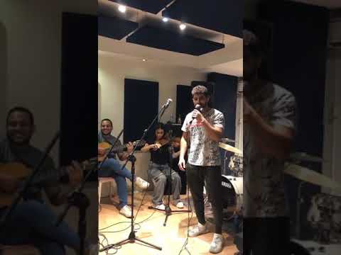 كل واحد عندو سر   ادم