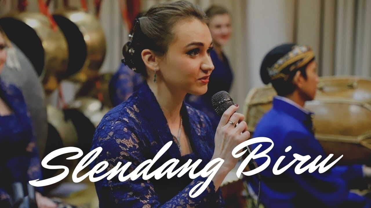 Lagu Slendang Biru Gamelan Dadali Moskow/Сленданг Биру Гамелан Дадали