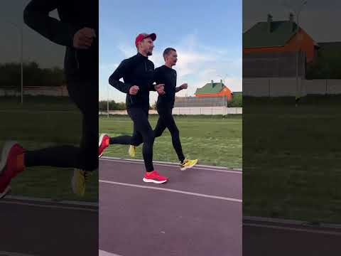 Интервальная тренировка 5 по 1000 #runningtips #running #shorts