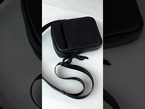 Стильна чорна сумка-месенджер Light із натуральної шкіри, видео 1