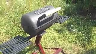 Mangal Svoimi Rukami Iz Gazovogo Ballona Spac