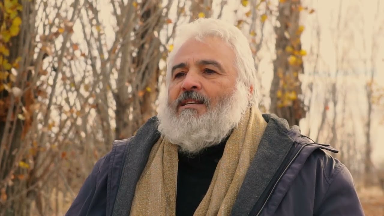 Evlerinize Arkalarından Girmeyiniz Ayeti