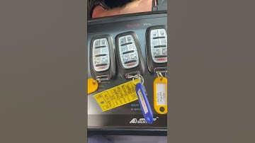 2022 Chrysler Pacifica programming two new fobs, not an instructional video #allockandkeyco ￼