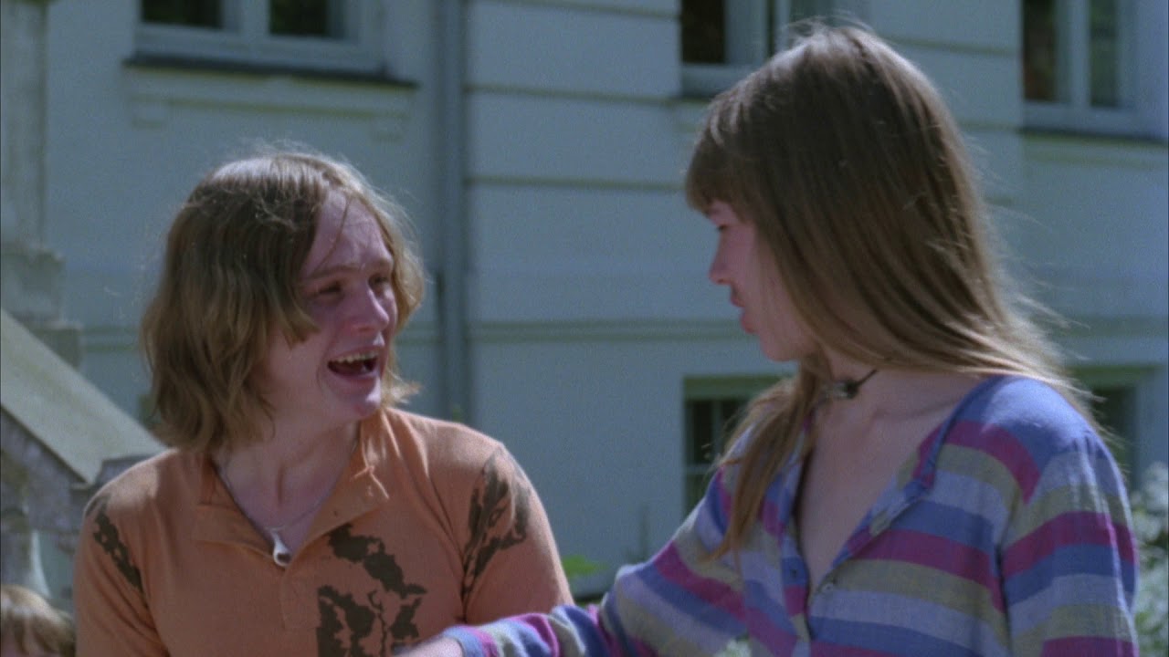 Du er ikke alene 1978 officiel trailer youtube
