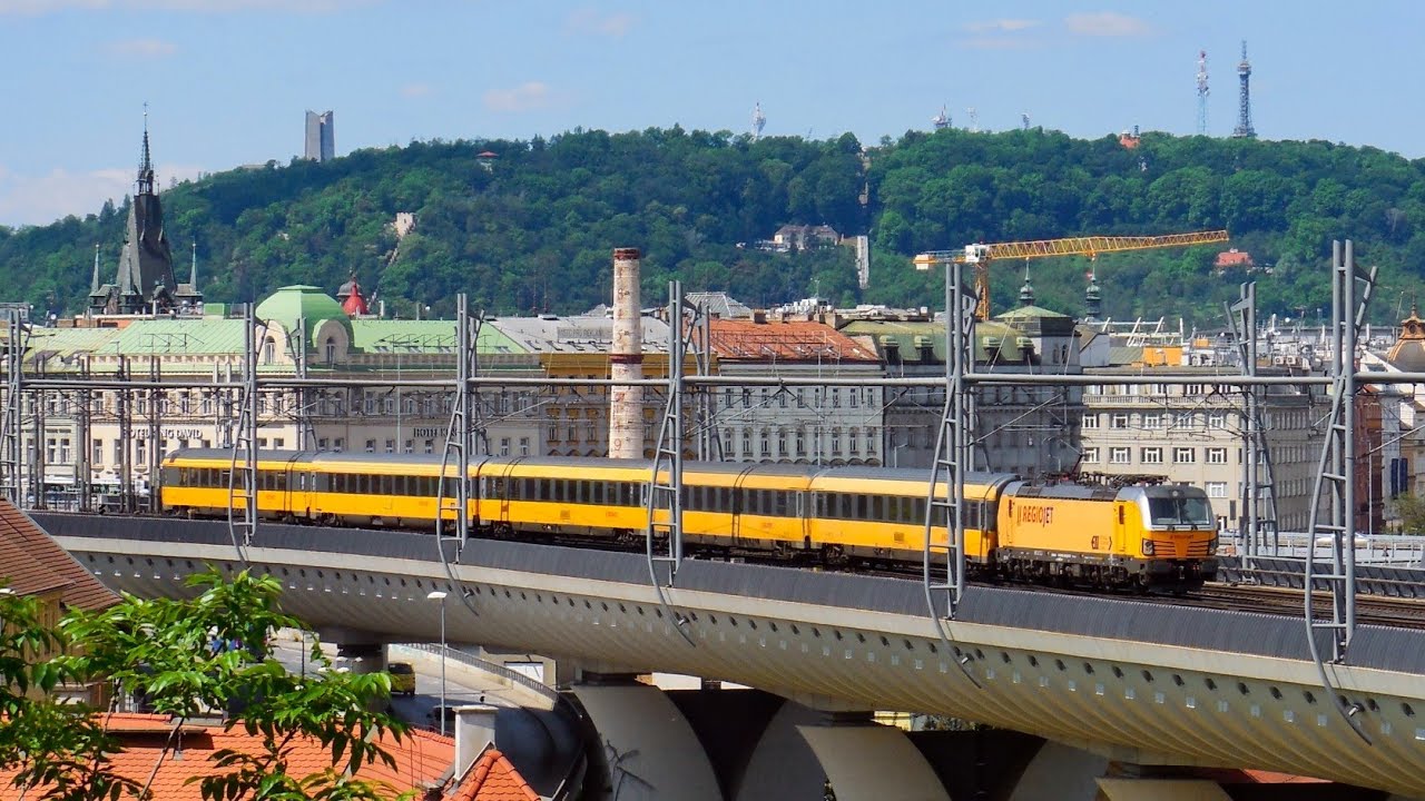 Vlaky Praha hlavní nádraží - 30.5.2019