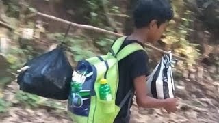 Bocah SD ini Hanya Berbekal Jagung Padahal Ia Harus Jalan Kaki Selama 3 Jam Untuk Pergi Ujian Sekola