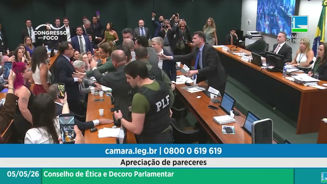 Bate-boca no Conselho de Ética resulta em intervenção policial