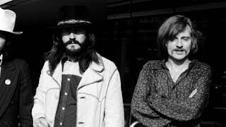 Download Lagu Led Zeppelin - The Wanton Song - Bass and Drums Isolated MP3