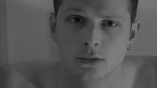 Roberto Phillippe - Pour Homme (Perfume Ad Parody)
The new fragrance pour homme - Roberto Phillippe
Director & Editor - Joel Dale
Talent - Robin Phillipps
About JBD Productions:
My name is Joel Dale and I am filmmaker in London.
I am currently focusing on Parodies and Music videos, but who knows what direction this channel is going!
So follow me on my journey in making this the most awesome, inspiring and fun channel to watch! Subscribe: http://bit.ly/JBDSub Roberto Phillippe - Pour Homme (Perfume Ad Parody)