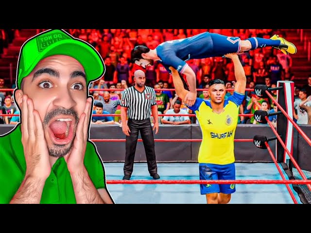 كريستيانو رونالدو ضد ميسي 😍🔥 ( مصارعة حرة و جلد 😱🔥 ) - WWE 2K22 class=