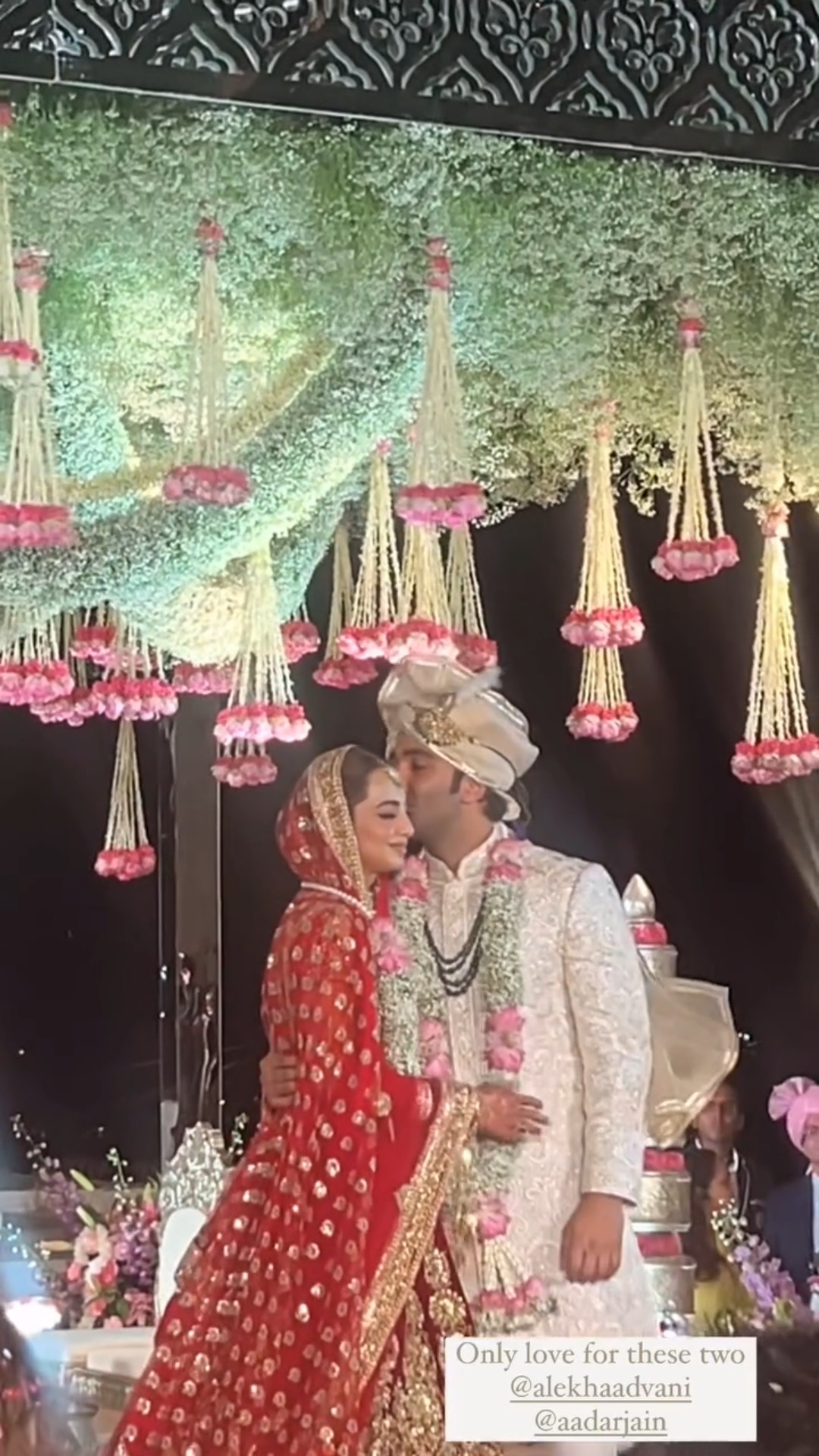 Groom Aadar Jain CUTELY kisses wife Alekha Advani post their Varmala ❤️? #aadaralekhawedding