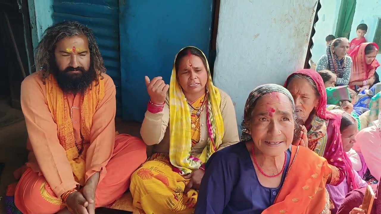 मां राजराजेश्वरी चंडिका(सिमली) के आगमन पर मधुर स्वर में ध्यांणी ने गाया मांगल गीत🙏🌻🚩💐।