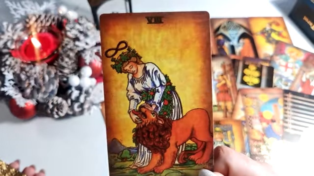 ЧТО ОН ЗАДУМАЛ⁉️ КАК ОН ВИДИТ БУДУЩЕЕ С ВАМИ⁉️ Таро Онлайн Расклад SUN MOON Таро🌞🌒