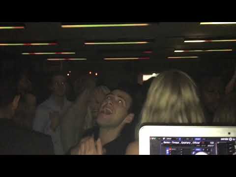 Kaliffa - Helt