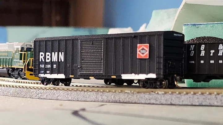 My 1st Attempt at Painting and Decaling in N scale, Reading & Northern Boxcar
