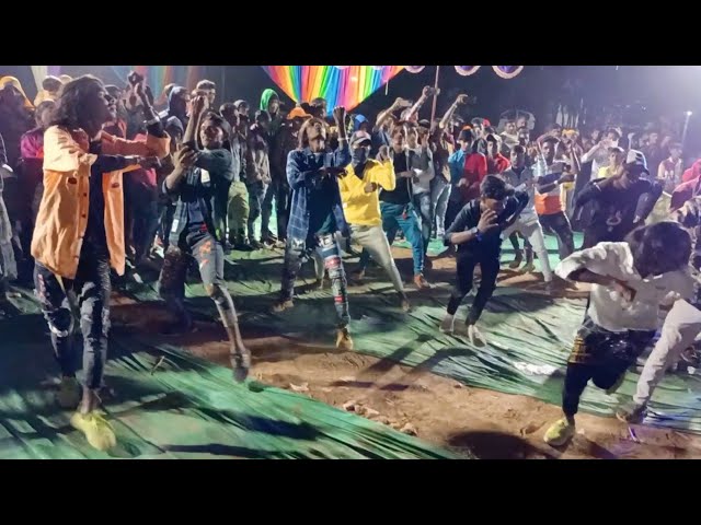 મકાઈ નો ડોડો🌽ખવાડે મારો ભીલ Dancer Ajay Mavi singer V K buriya class=