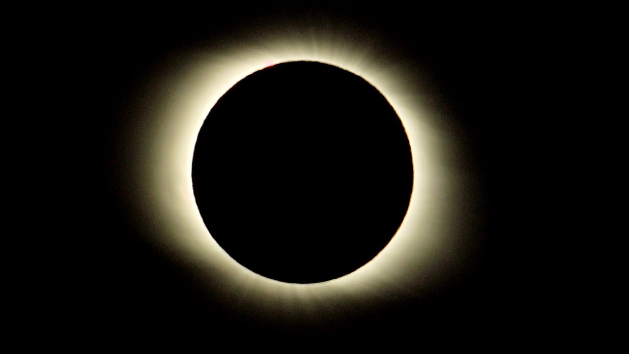 Солнечное затмение 2 июля 2019 года. Ror2 затмение. Солнечное затмение видео. Video about Solar Eclipse.