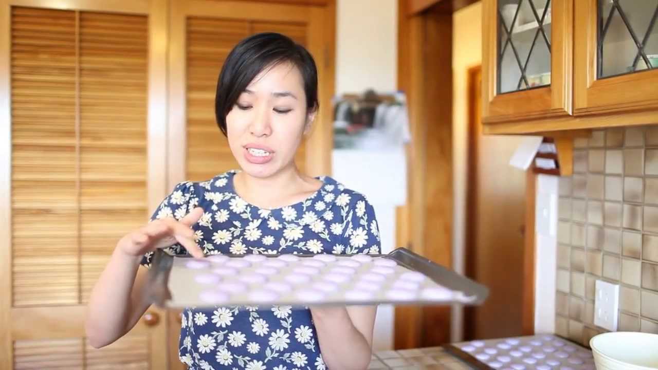 How to make French Macaroons by Talita's Kitchen - YouTube