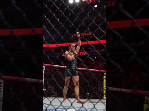 GRASSO KNOCKS OUT BARBER! #ufcseattle