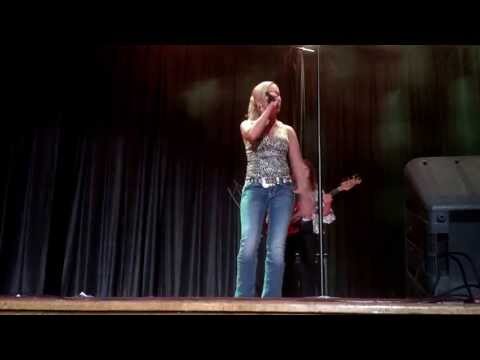 Little Girl.. Dreams - Amanda Winter Single