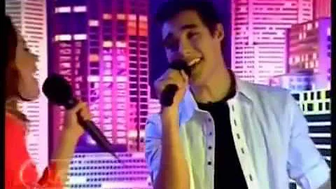 Martina Stoessel  y Jorge Blanco cantan -Podemos- en The U-Mix Show