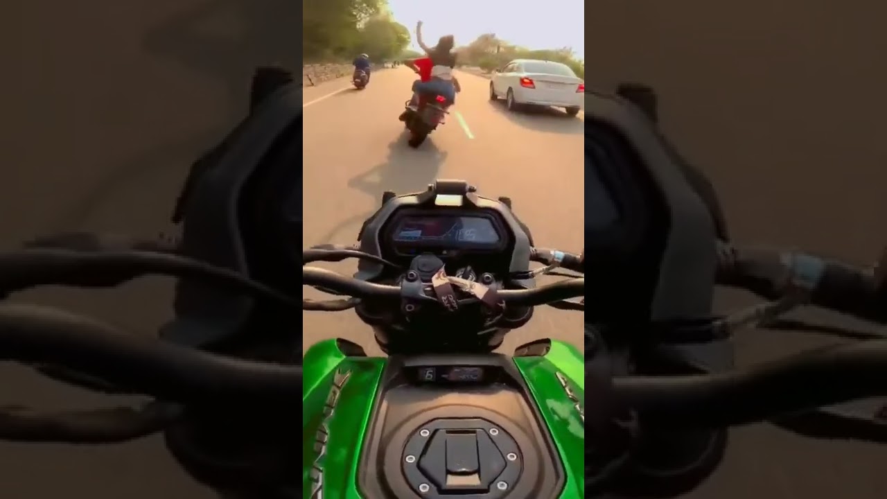 pulsar rs 200 vs r15 v3 vs ktm rc 200 vs dominar 400