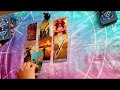 ¿Piensa en mi por las noches? ¿Piensa en mi antes de dormir? ¿Me sueña?  ♥ Tarot interactivo Amor