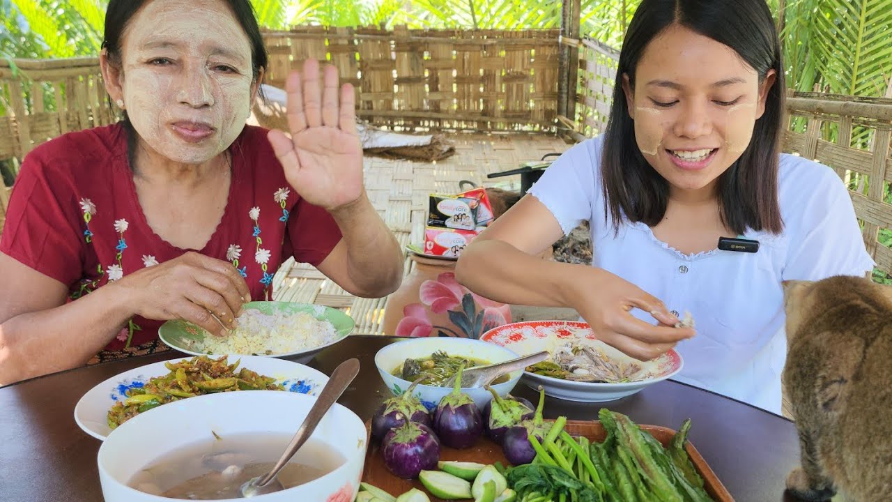 နားမူချက်တဲ့ ငါးခူငရုပ်သီးစိမ်းချက်,ကင်းပုံသီးပုစွန်ခြောက်ကြော်,တို့စရာတွေနဲ့ထမင်းမြိန်😋🥰
