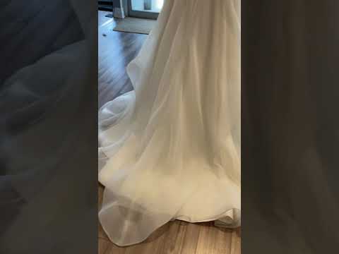 HAYLEY PAIGE DARE SAMPLE GOWN FOR SALE