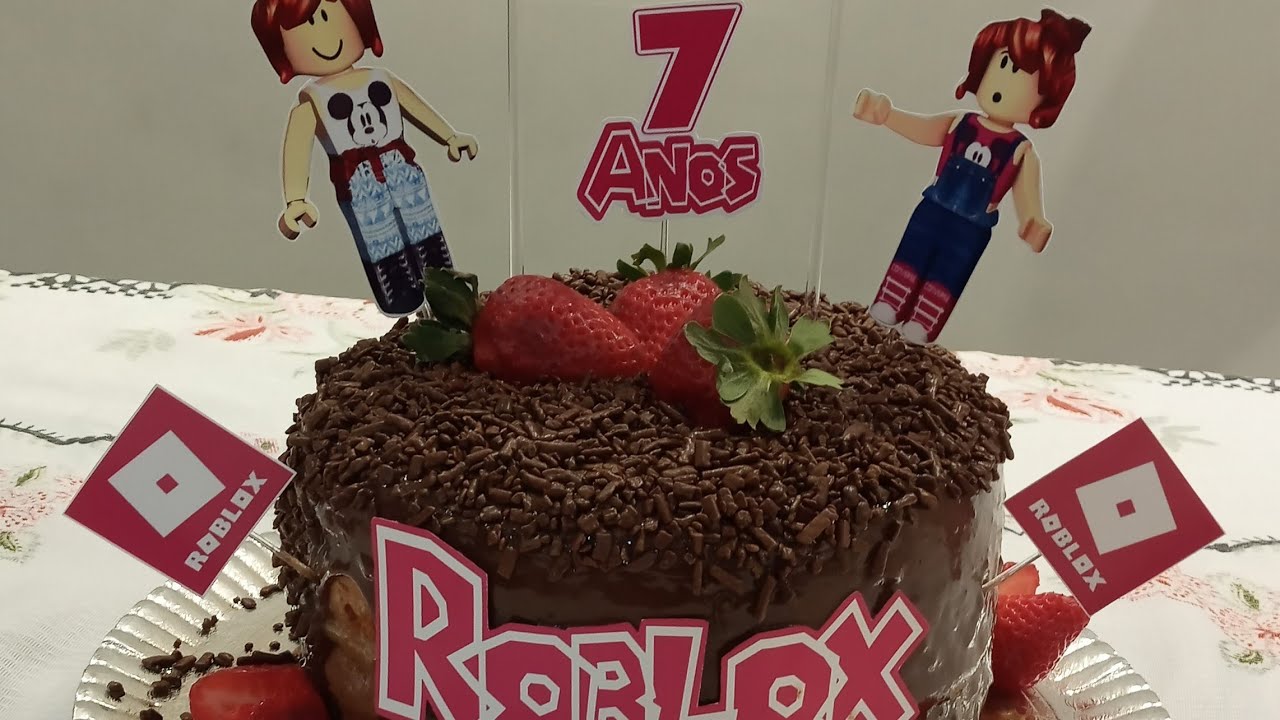 Bolinho Roblox pra comemorar os 5 anos desse príncipe #boloroblox #bol