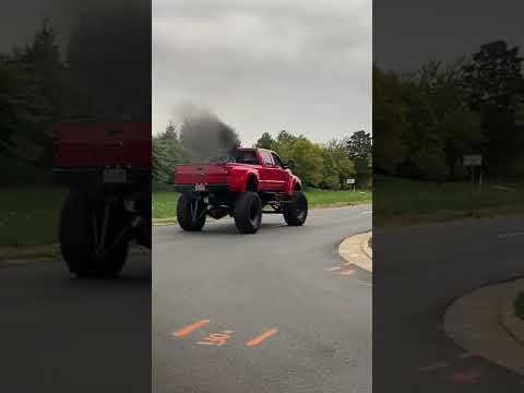 FORD F-650 SLIDES OUT OF CAR MEET!! Challenger spins tire and accelerates!